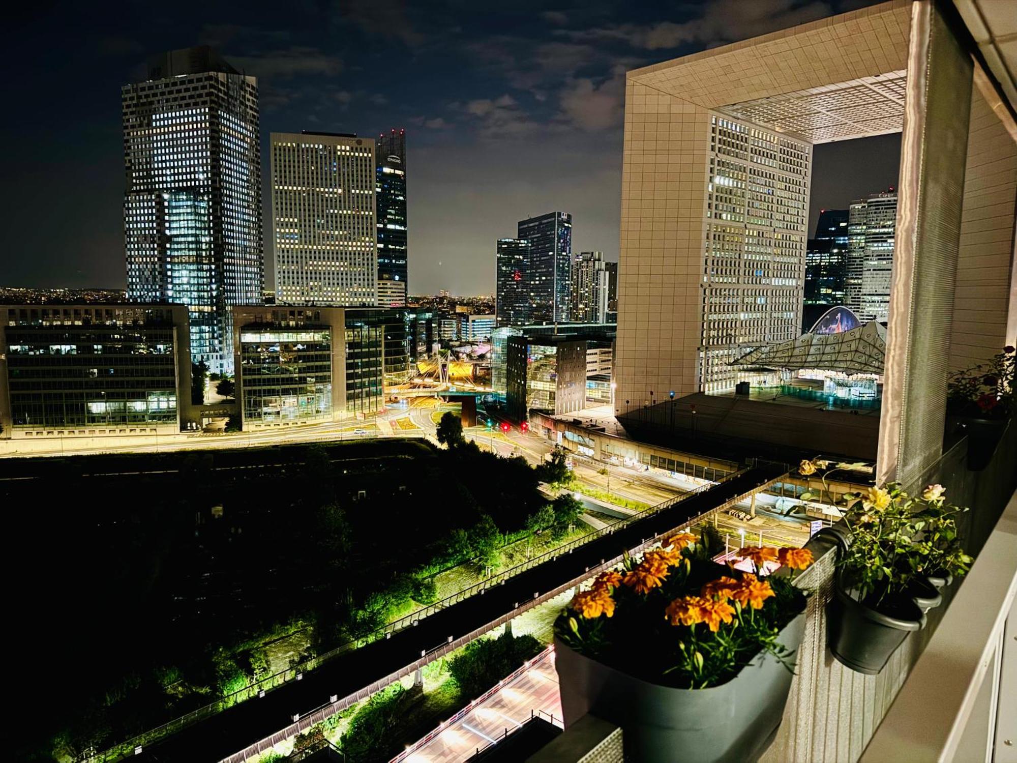 Luxury 2 Rooms Apartment With Balcony Puteaux Exterior foto